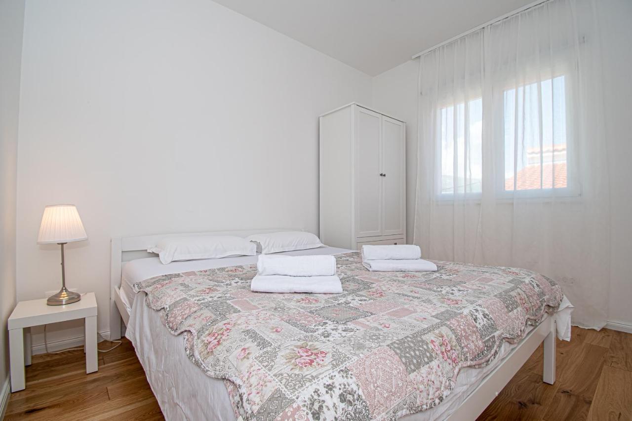 Apartment Nikola Kaštel Novi Exteriér fotografie