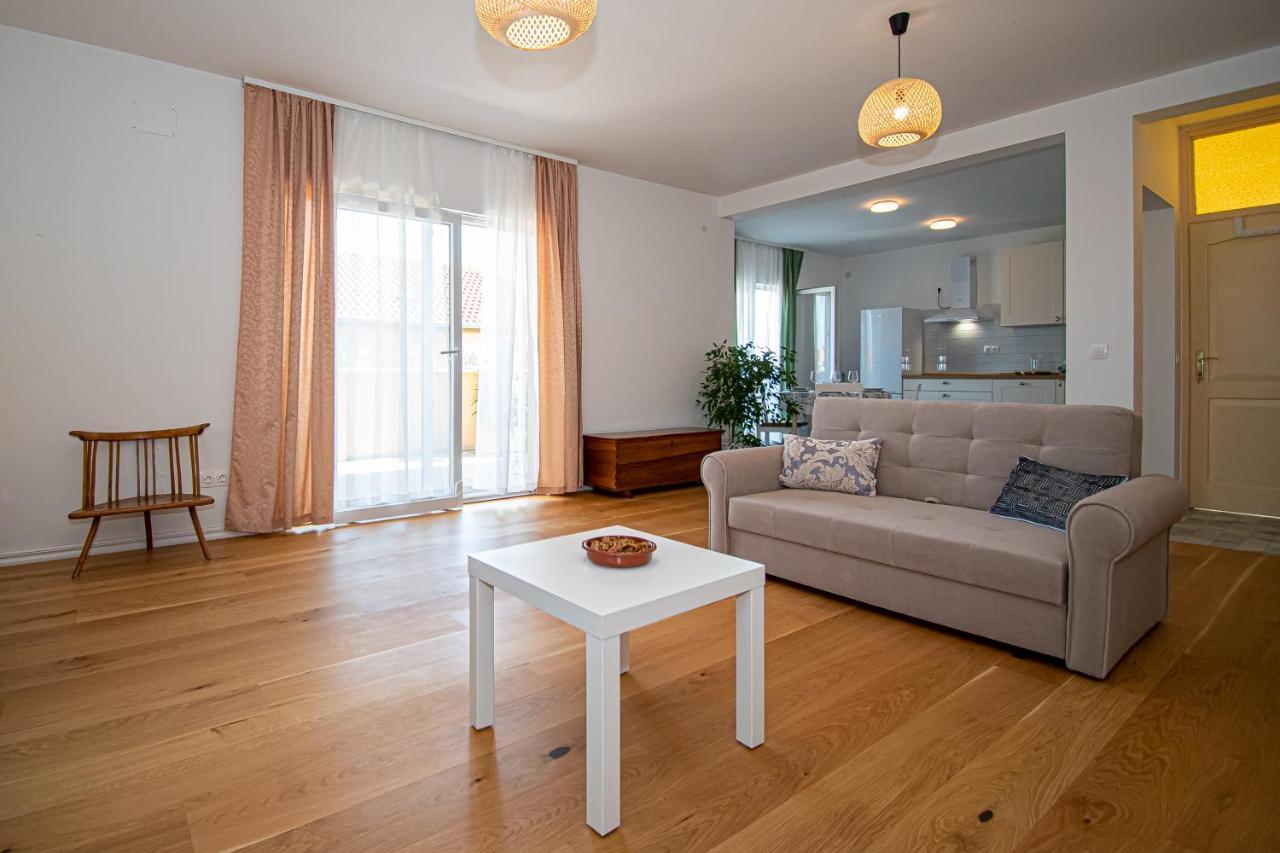 Apartment Nikola Kaštel Novi Exteriér fotografie