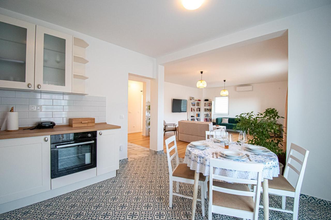 Apartment Nikola Kaštel Novi Exteriér fotografie